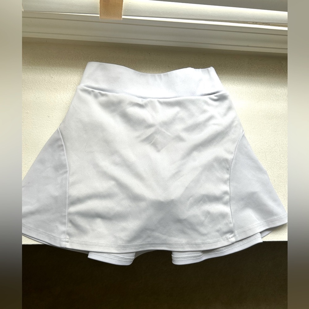 White Golf/Tennis Skirt. Size Small.